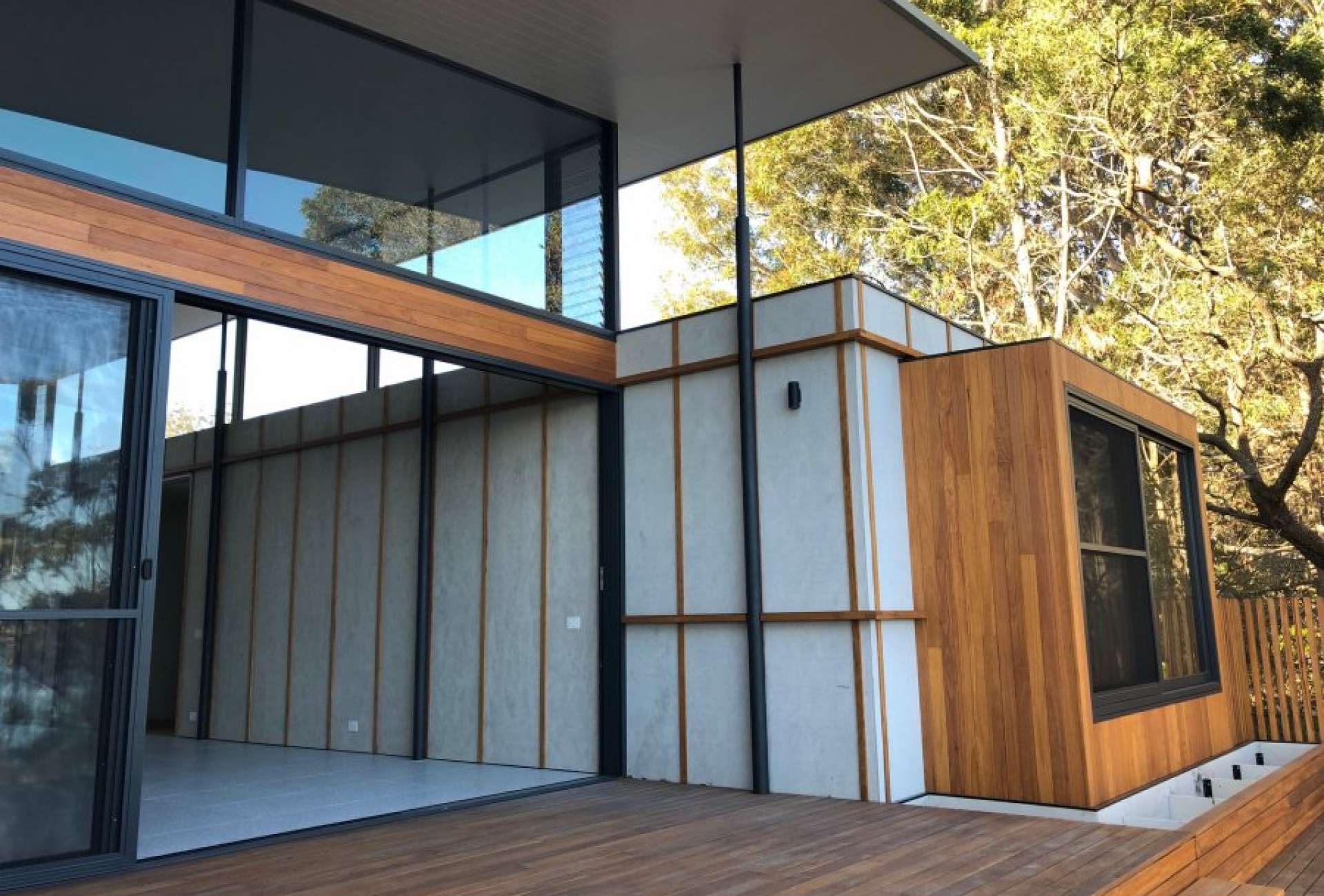 Ultimate Waterfront Dual Occupancy Exterior